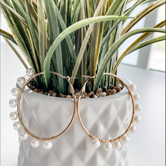 NWT! Pearl Wrapped Large Hoop Earrings! 🤩 - Picture 2 of 3